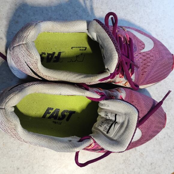 Nike Zoom Elite 8 Womens 7.5 Hyper Grape 748589502 Lightweight Running Fast - Picture 4 of 9